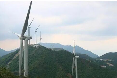 風力發電機速度緩慢，是如何成功發電的呢