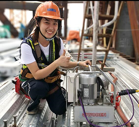 液壓扳手泵站采購，具體看型號還是參數？