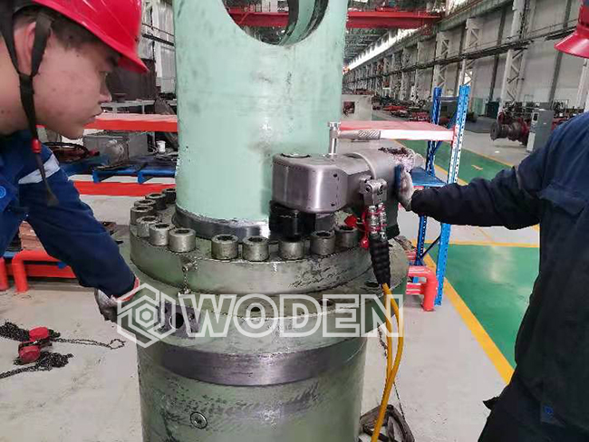 沃頓液壓扳手派遣技術(shù)員前往包鋼培訓(xùn),取得圓滿成功 沃頓液壓扳手派遣技術(shù)員前往包鋼培訓(xùn),取得圓滿成功