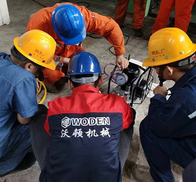 沃頓技術員在東華鋼鐵現(xiàn)場培訓情況 沃頓技術員在東華鋼鐵現(xiàn)場培訓情況